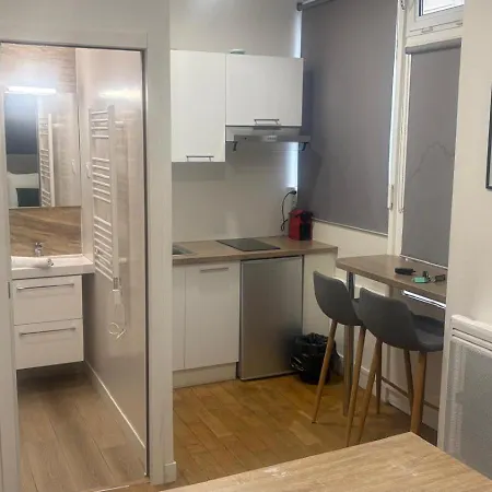 Modern -trocadero Apartment Paris