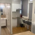 Modern Studio -Trocadero